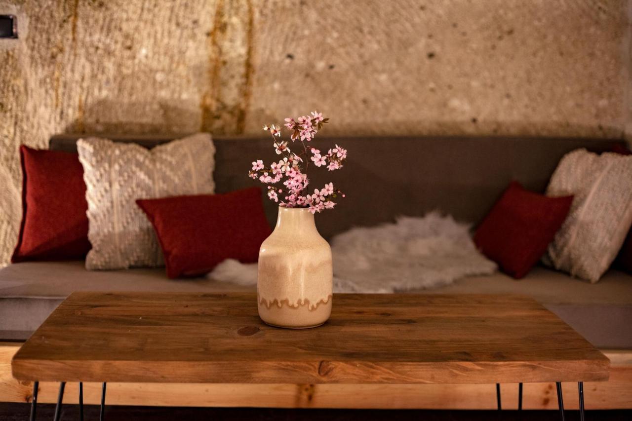 Отель Sato Cave 2*